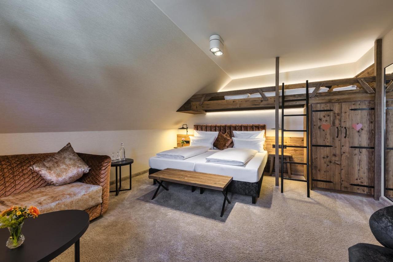 אשהיים Hotel Schaefflerwirt מראה חיצוני תמונה