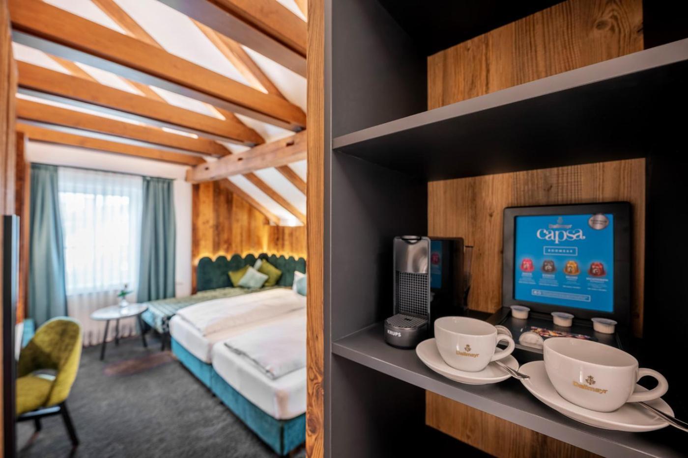 אשהיים Hotel Schaefflerwirt מראה חיצוני תמונה
