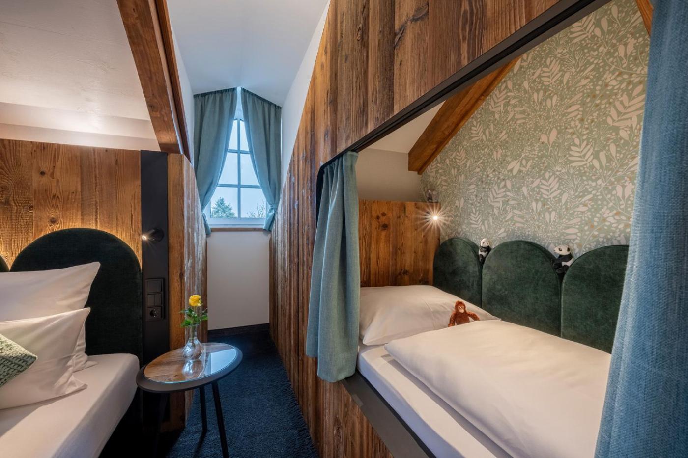 אשהיים Hotel Schaefflerwirt מראה חיצוני תמונה
