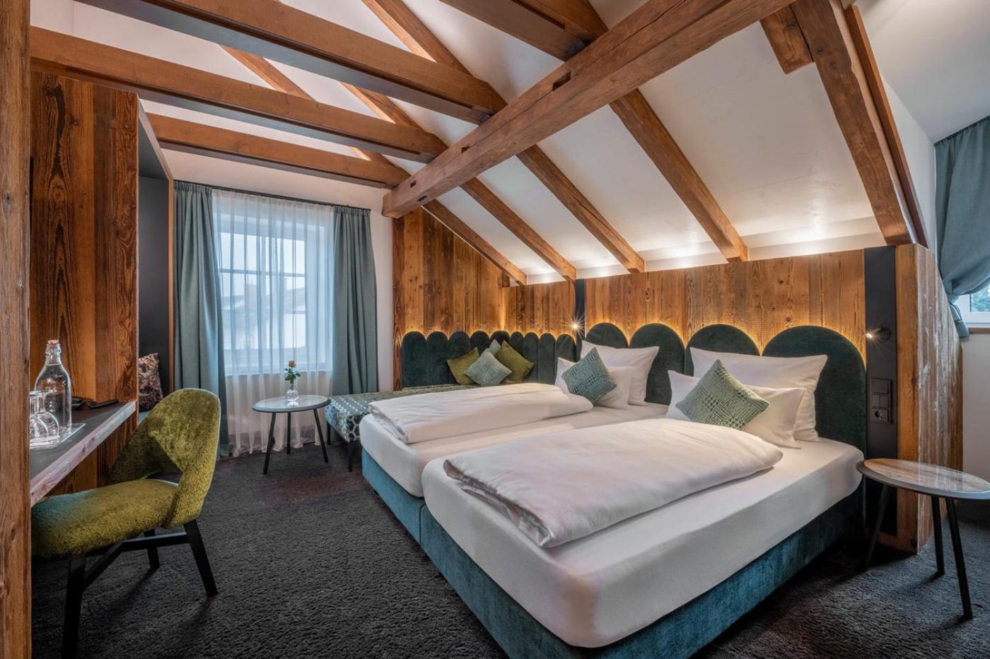 אשהיים Hotel Schaefflerwirt מראה חיצוני תמונה