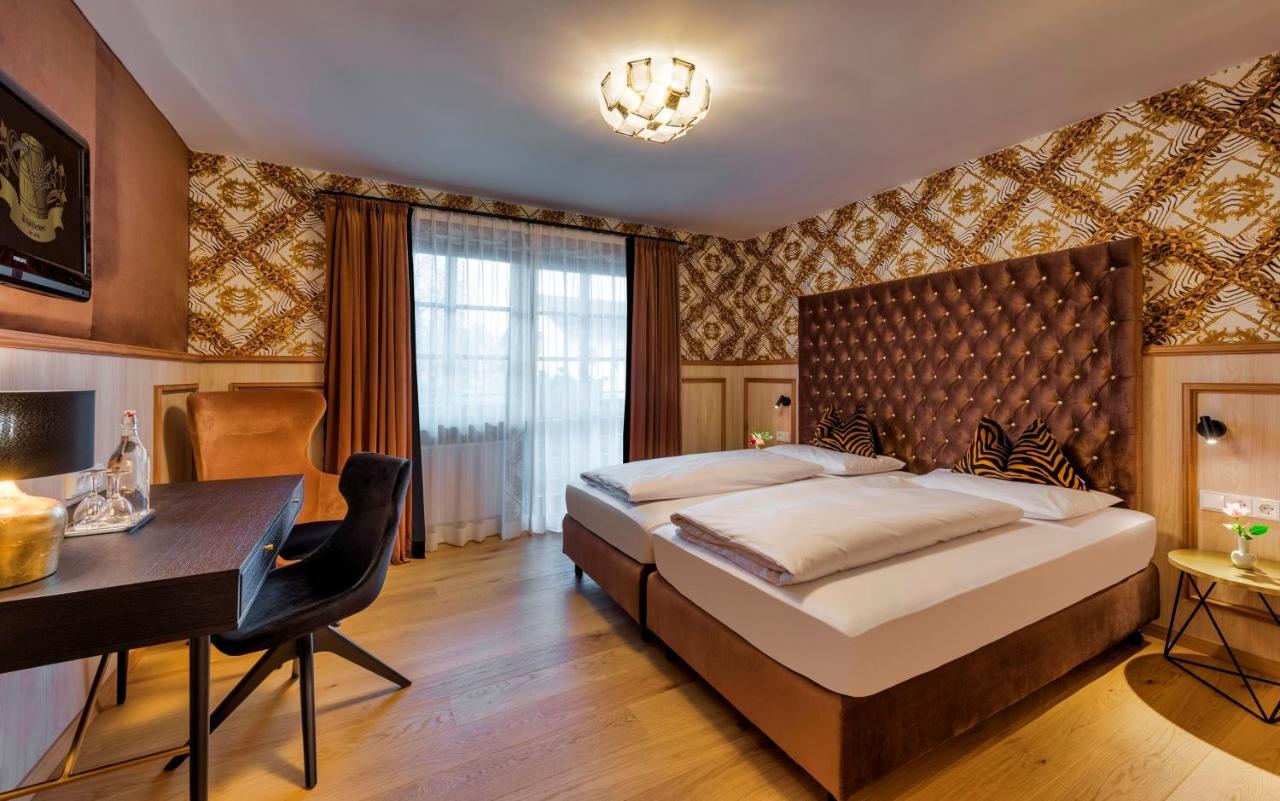 אשהיים Hotel Schaefflerwirt מראה חיצוני תמונה