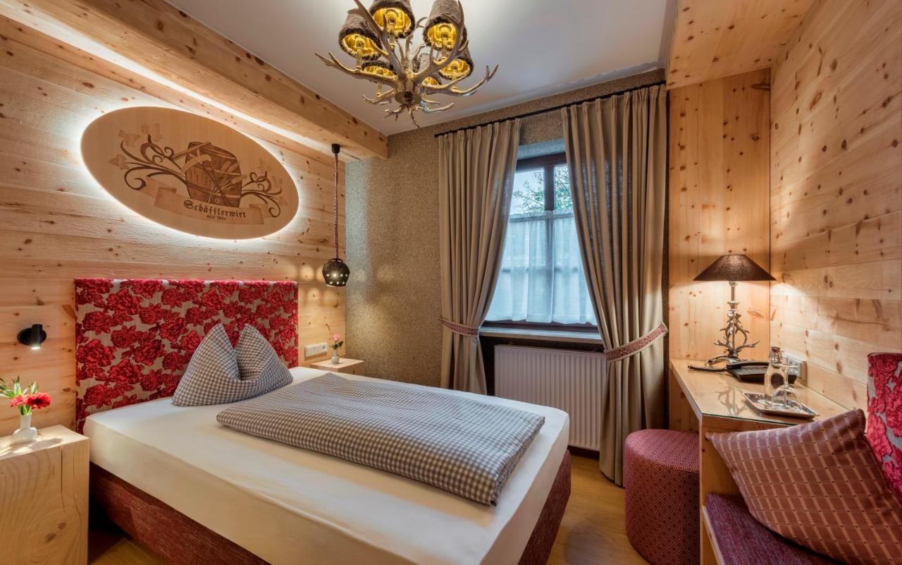 אשהיים Hotel Schaefflerwirt מראה חיצוני תמונה